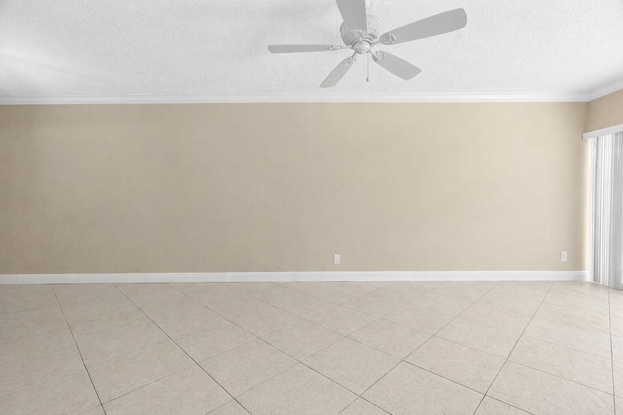 103 NE 19th Avenue, Unit 232, Deerfield Beach, FL 33441 Photo