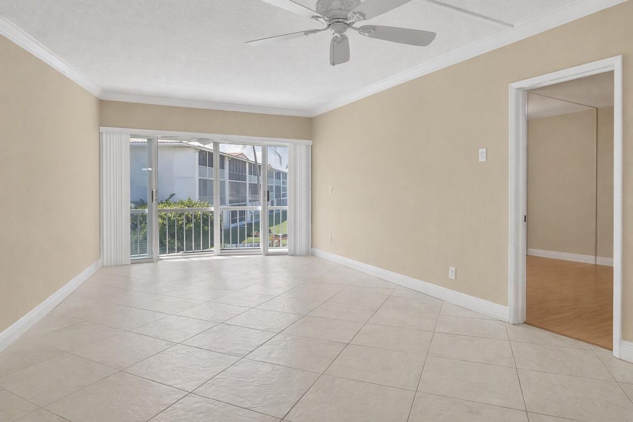 103 NE 19th Avenue, Unit 232, Deerfield Beach, FL 33441 Photo
