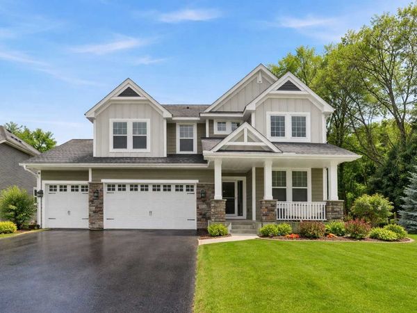 3721 Strawberry Lane, Chanhassen, MN 55331