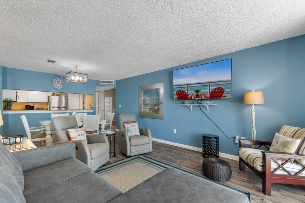 9820 Queensway Blvd.  Photo 11