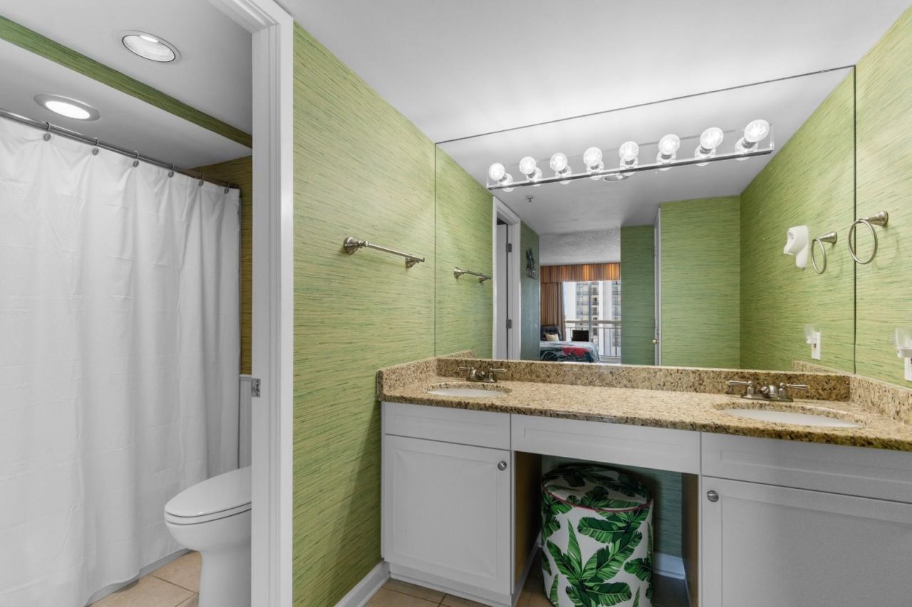 9820 Queensway Blvd.  Photo 15