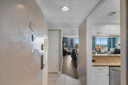 9820 Queensway Blvd.  photo 4