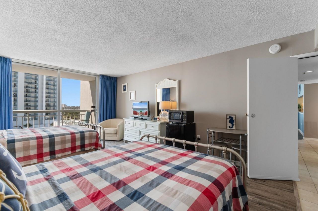 9820 Queensway Blvd.  Photo 22