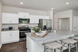 1073 Grand Oaks Drive  photo 4