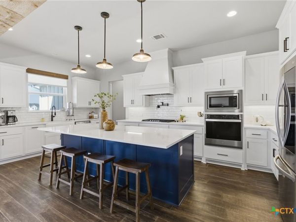 300 County Road 220, Florence, TX 76527