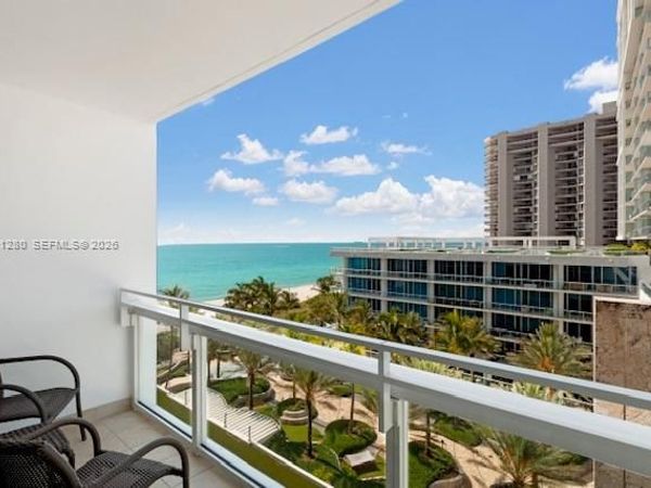 6801 Collins Ave, Unit 711 Door #, Miami Beach, FL 33141