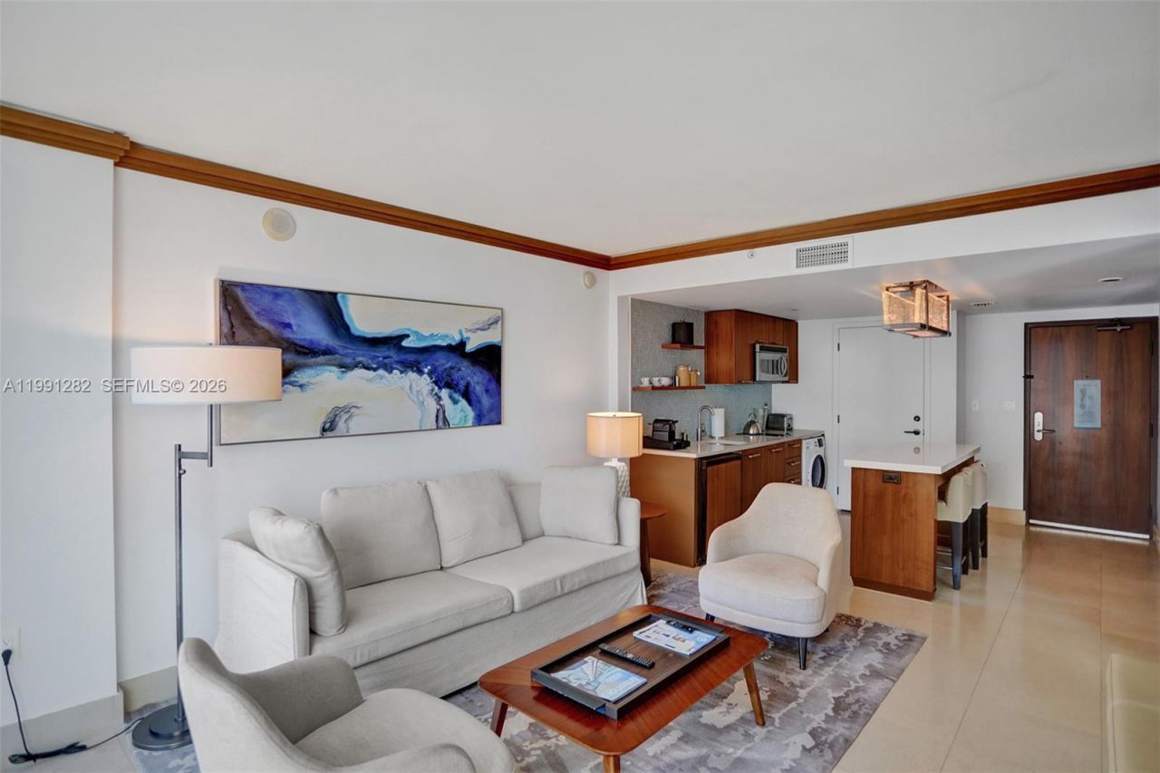 6801 Collins Ave, Unit 309 Door, Miami Beach, FL 33141 Photo
