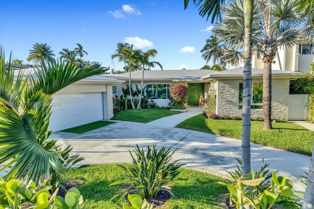 1277 Biscaya Dr, Surfside, FL 33154 Photo