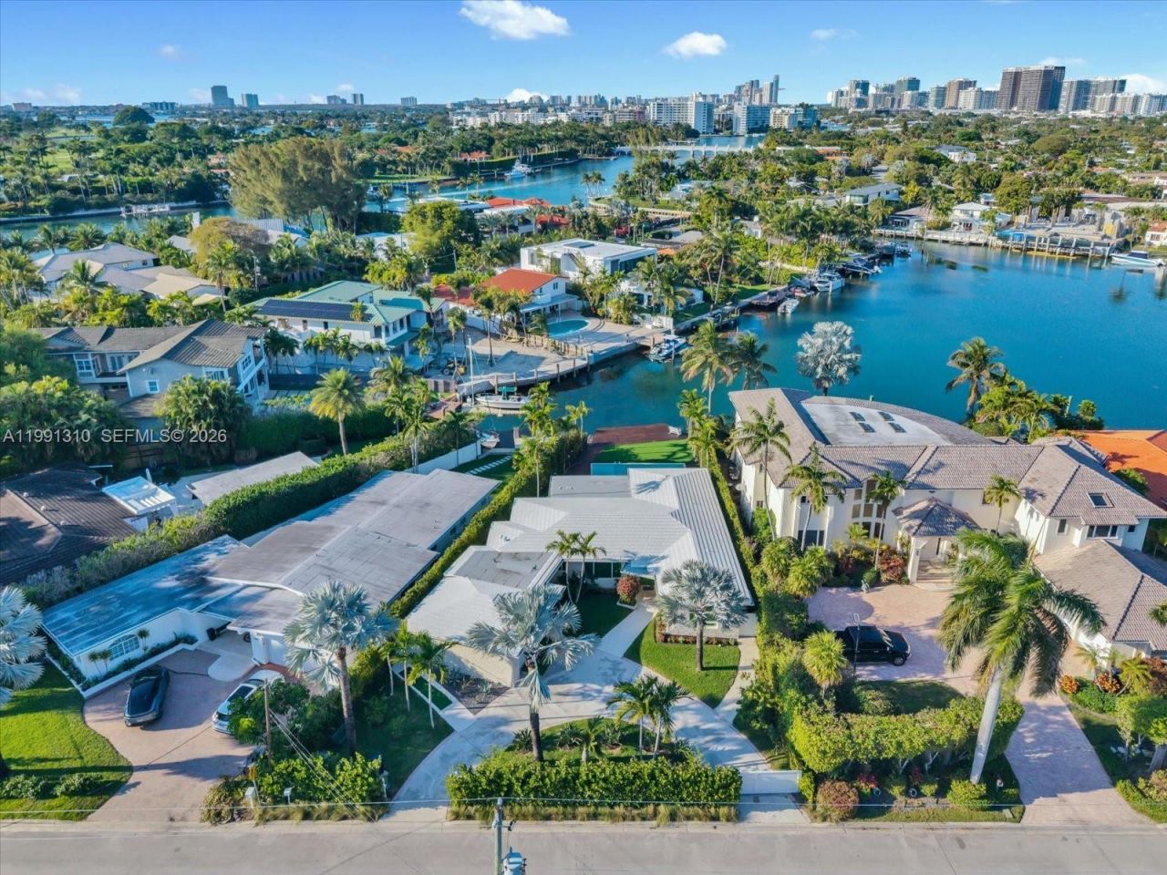 1277 Biscaya Dr, Surfside, FL 33154 Photo