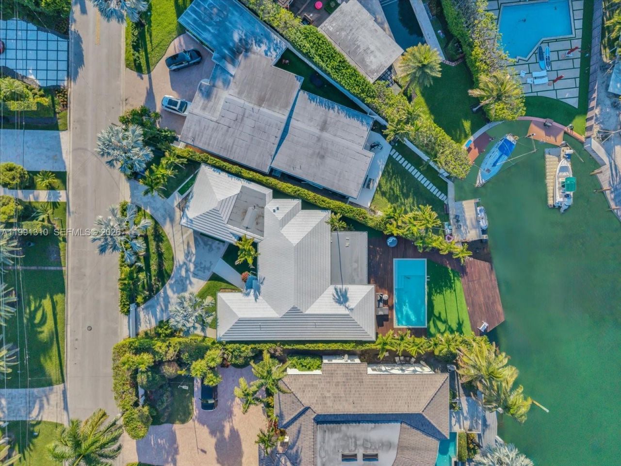 1277 Biscaya Dr, Surfside, FL 33154 Photo