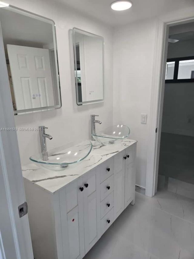 5 Olive Dr , Unit 9, Hialeah, FL 33010 Photo