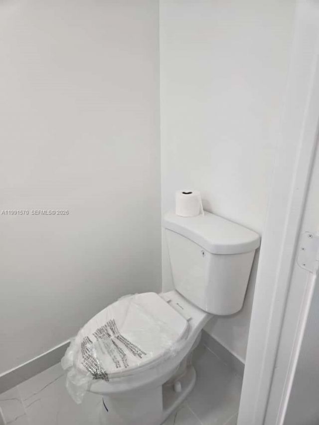 5 Olive Dr , Unit 9, Hialeah, FL 33010 Photo