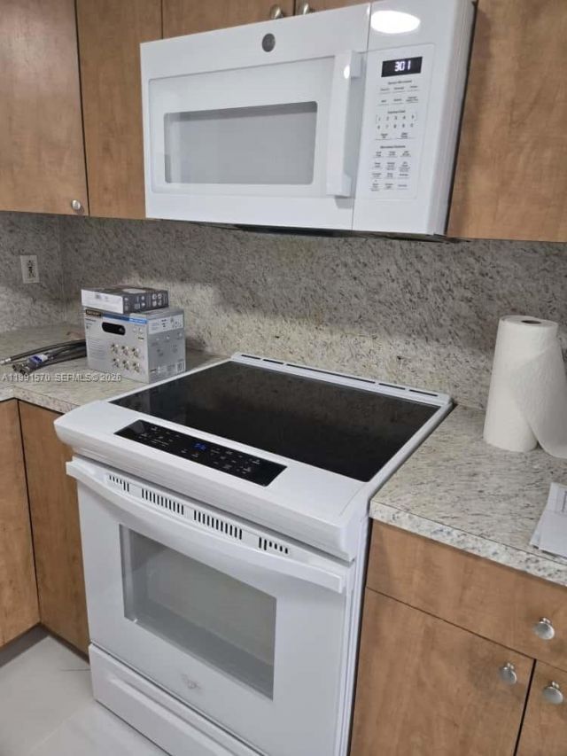 5 Olive Dr , Unit 9, Hialeah, FL 33010 Photo