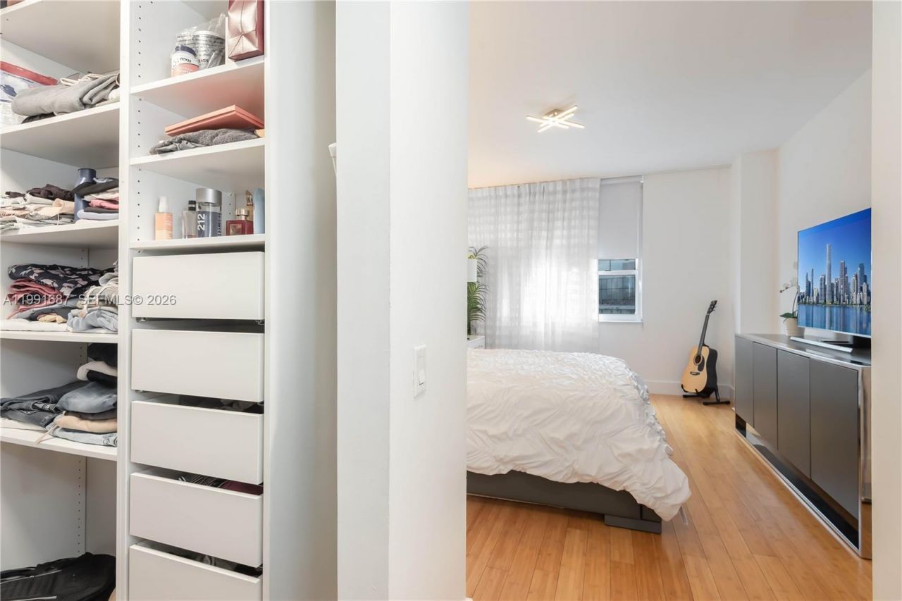 701 Brickell Key Blvd , Unit 1912, Miami, FL 33131 Photo