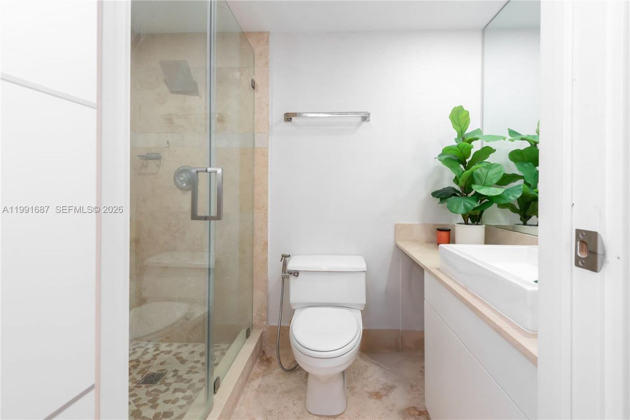 701 Brickell Key Blvd , Unit 1912, Miami, FL 33131 Photo