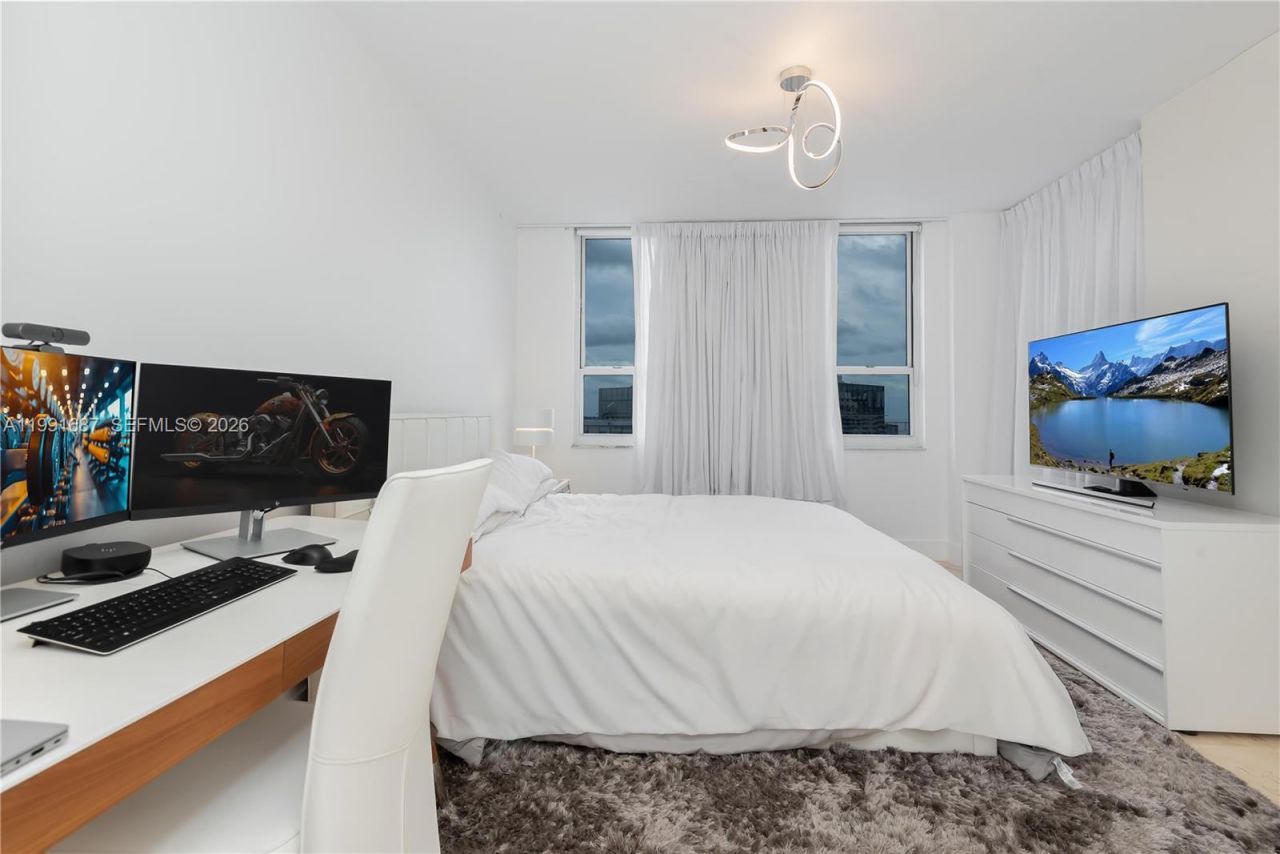 701 Brickell Key Blvd , Unit 1912, Miami, FL 33131 Photo