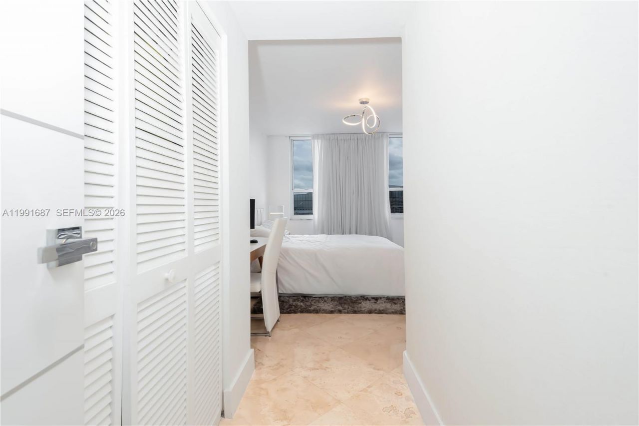 701 Brickell Key Blvd , Unit 1912, Miami, FL 33131 Photo