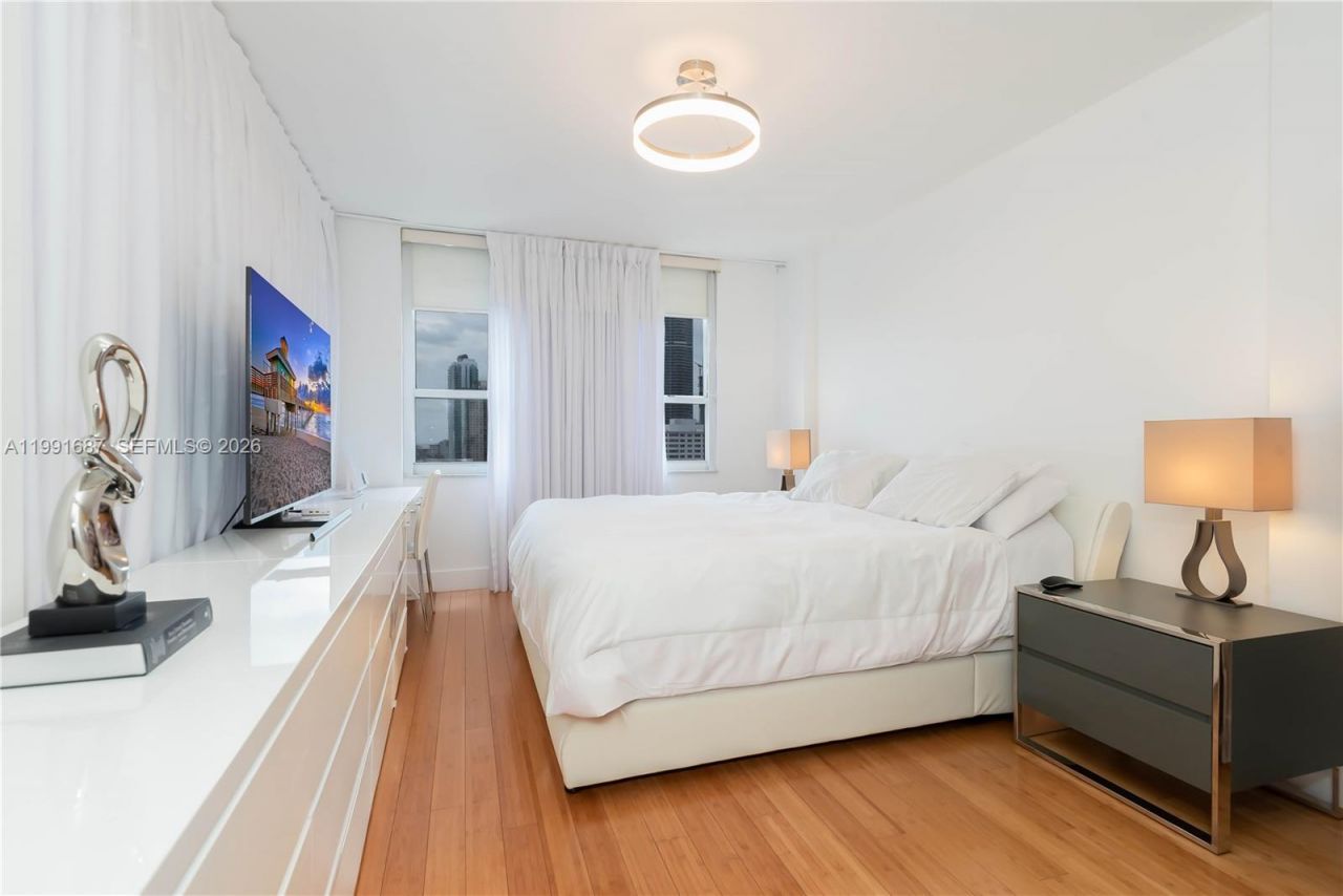 701 Brickell Key Blvd , Unit 1912, Miami, FL 33131 Photo