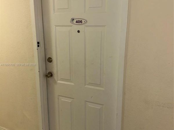 814 NW 36th Ave, Unit 406, Miami, FL 33125