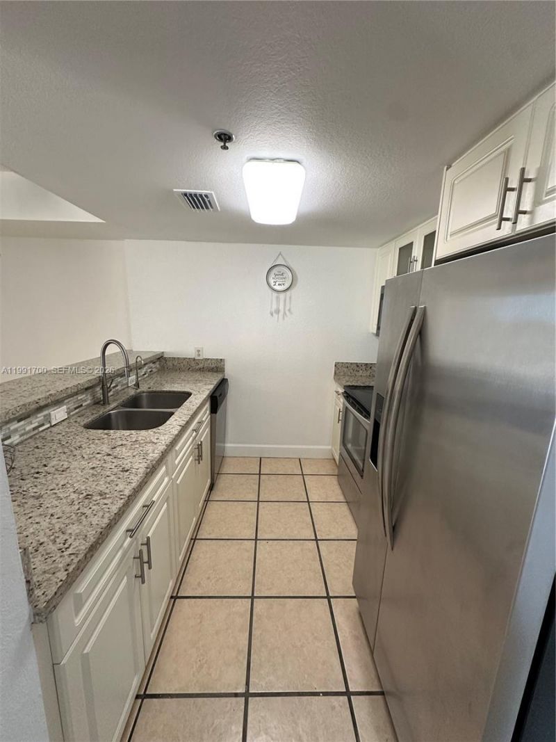 814 NW 36th Ave, Unit 406, Miami, FL 33125 Photo