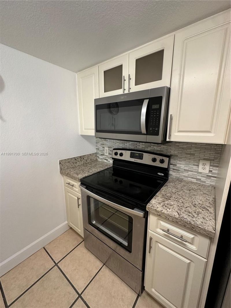 814 NW 36th Ave, Unit 406, Miami, FL 33125 Photo