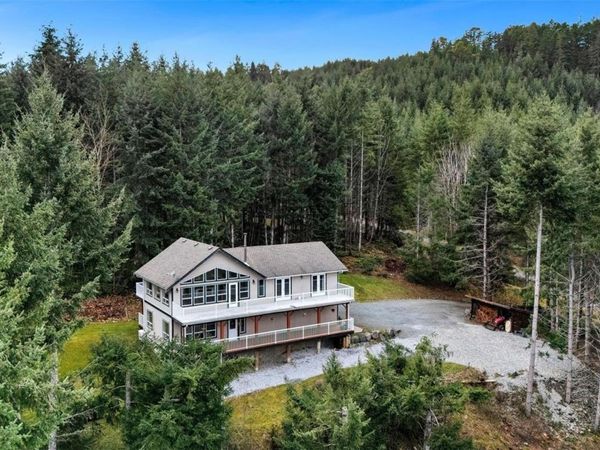 1130 Cougar Ridge Rd , Shawnigan Lake, BC V8H 2C2