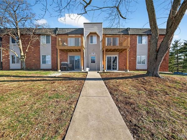 5766 Westphalia Lane , Unit B, St Louis, MO 63129