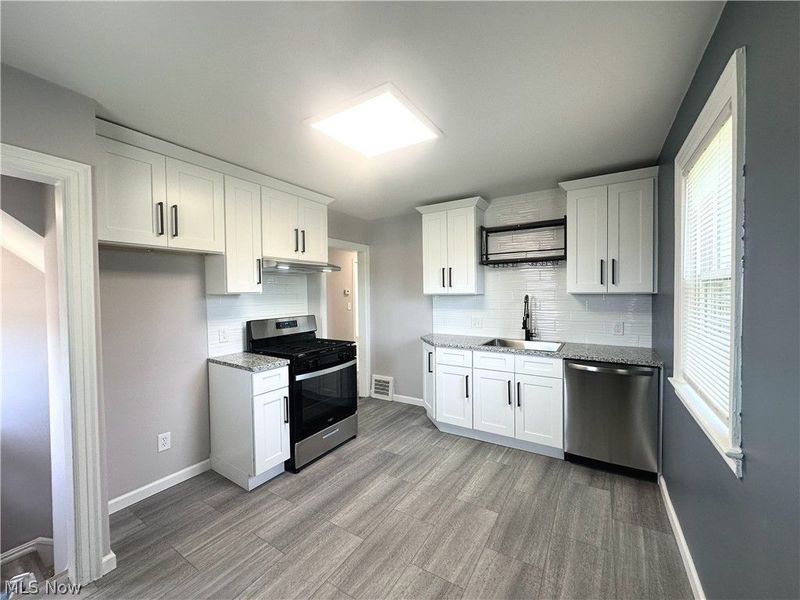 6332 State Road, Parma, OH 44134 Photo 6