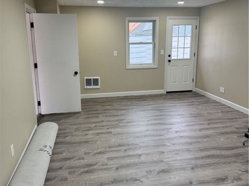 565 Irving Park Boulevard, Sheffield Lake, OH 44054 Photo 5