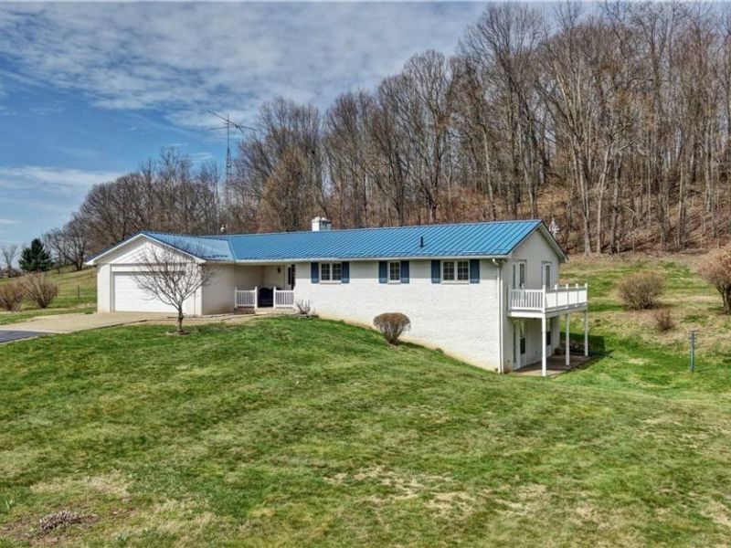 11652 Sandyville Road NE, Sandyville, OH 44671 Photo 1