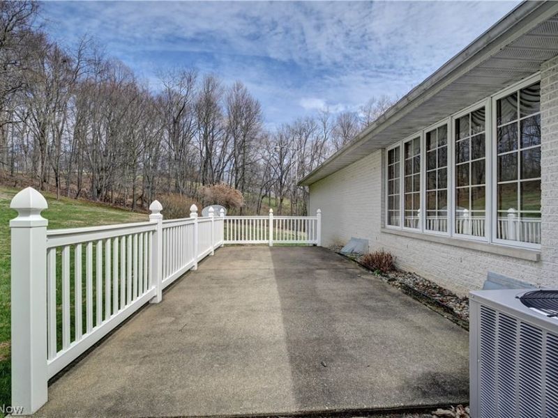 11652 Sandyville Road NE, Sandyville, OH 44671 Photo 42