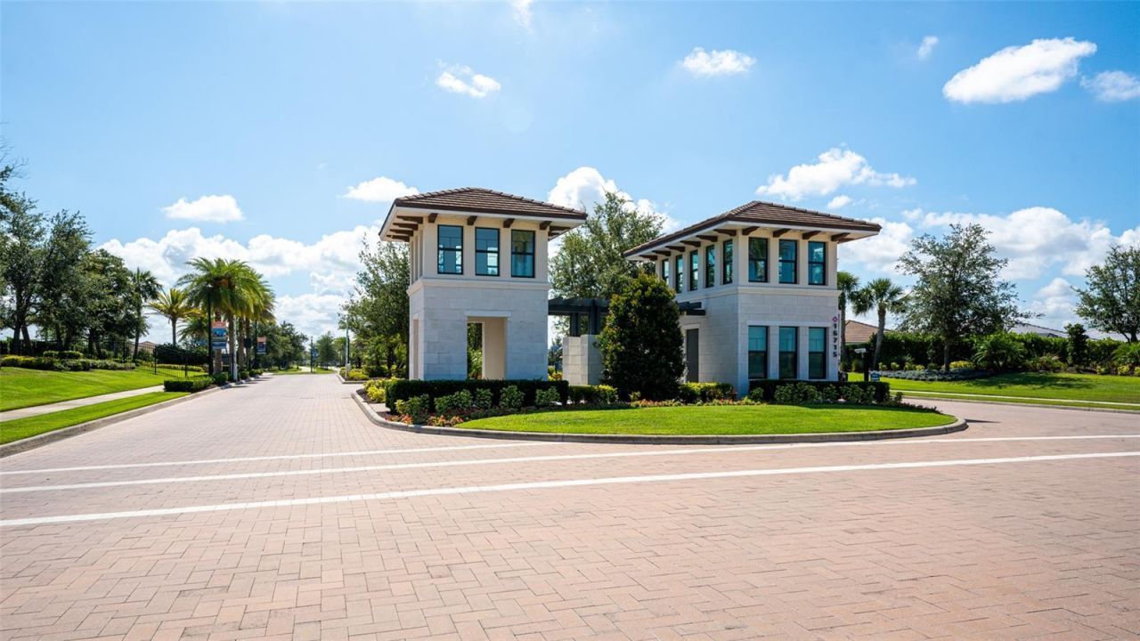 5018 Surfside Circle, Lakewood Ranch, FL 34211 Photo