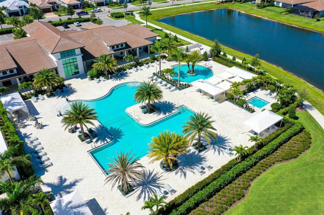 5018 Surfside Circle, Lakewood Ranch, FL 34211 Photo