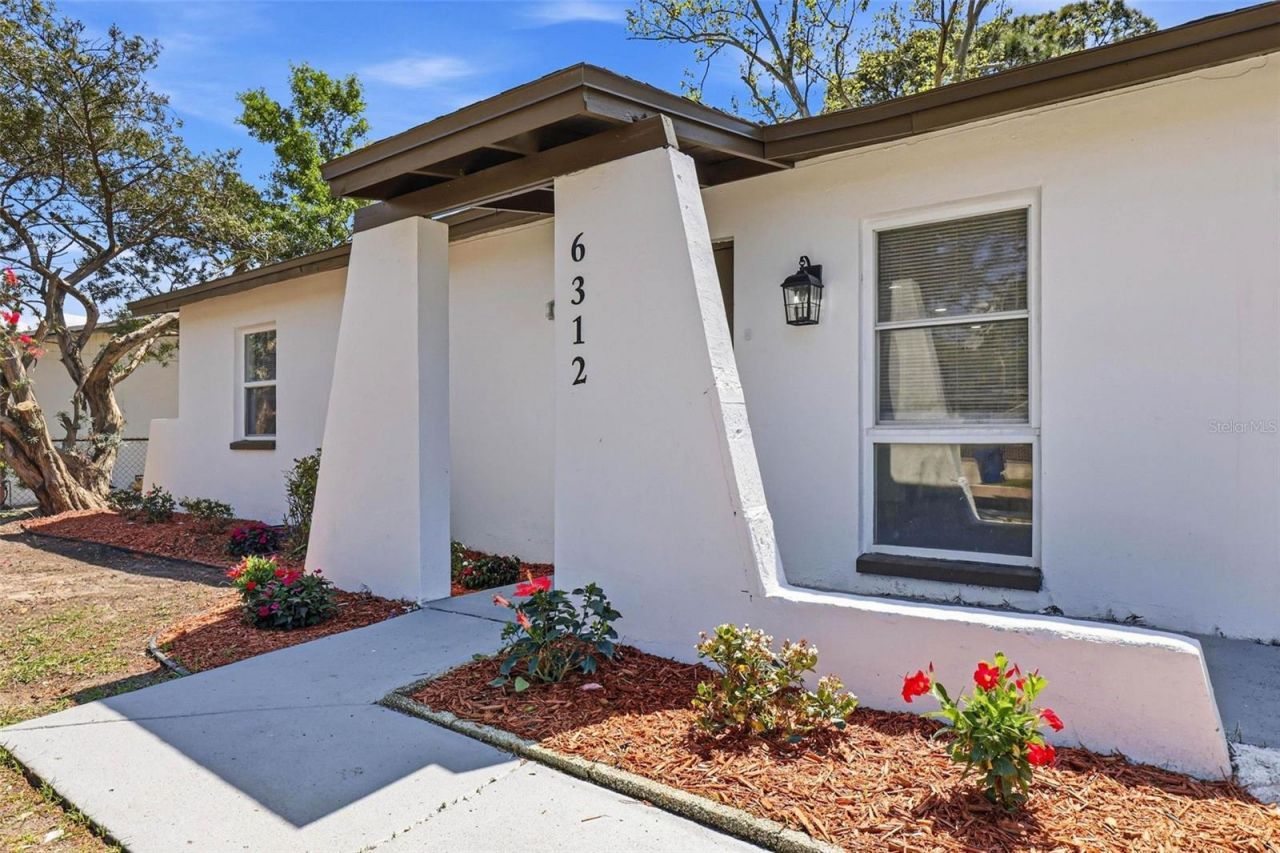 6312 S Lansdale Circle , Tampa, FL 33616 Photo