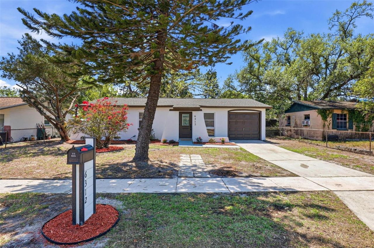 6312 S Lansdale Circle , Tampa, FL 33616 Photo