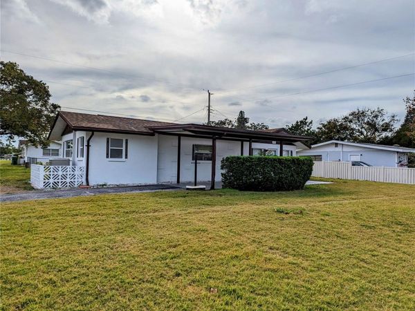 2201 24TH AVENUE W, BRADENTON, FL 34205