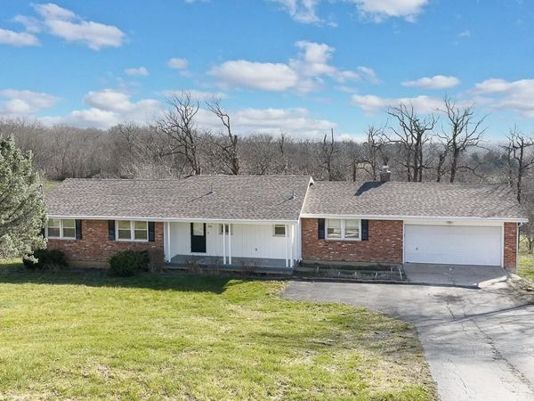 1021 Kouns Lane, Kansas City, KS 66111