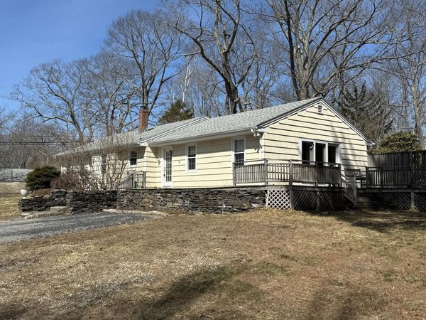 10 Shore View Drive, Yarmouth, ME 04096