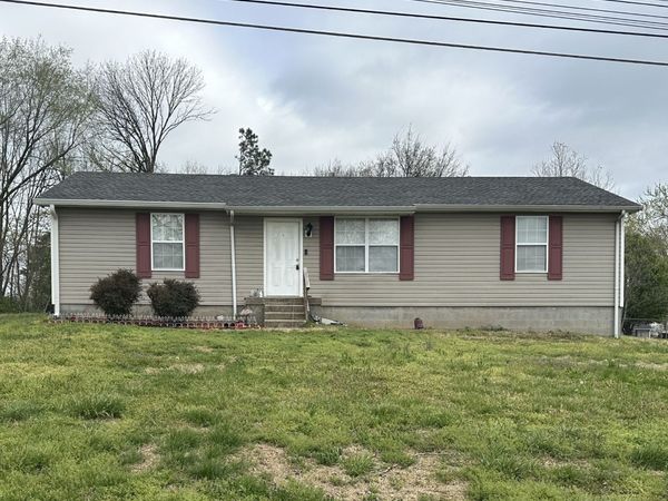 361 Dupuis Dr , Clarksville, TN 37042