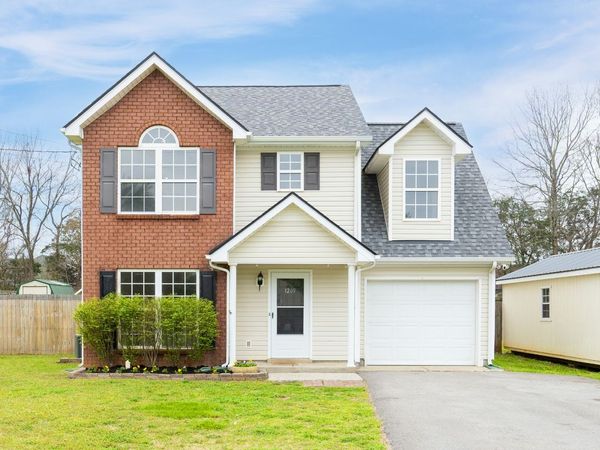 1209 Fall Pkwy, Murfreesboro, TN 37129