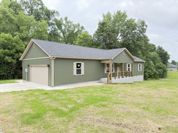 25 Worley Ln, Estill Springs, TN 37330