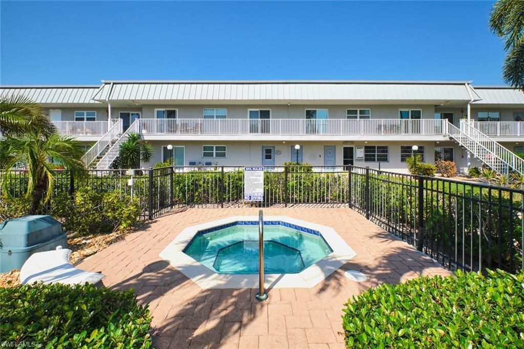 6777 Winkler Rd, Unit 228, Fort Myers, FL 33919 Photo
