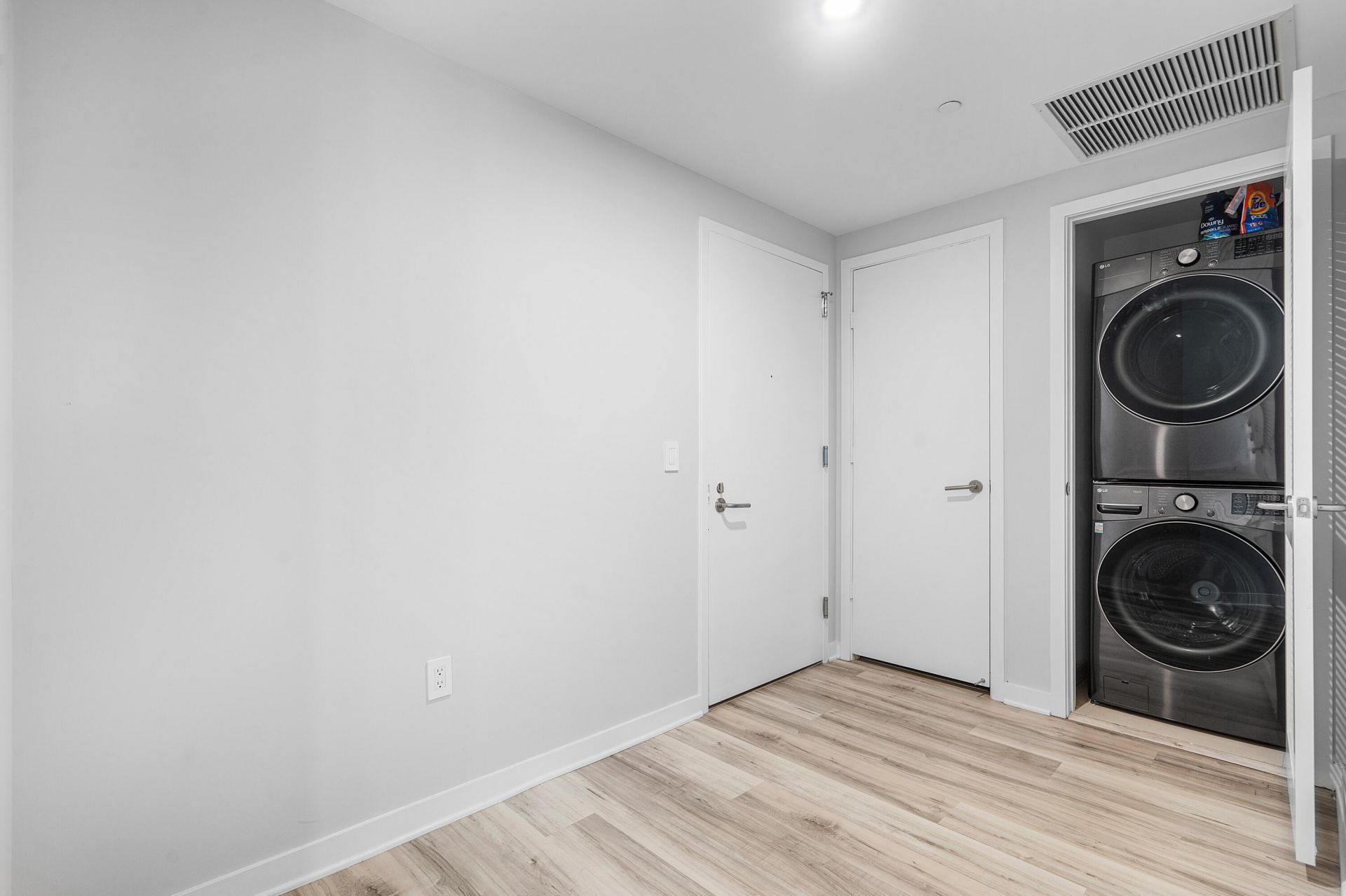 1100 S Miami Avenue, Unit 3901, Miami, FL 33130 Photo