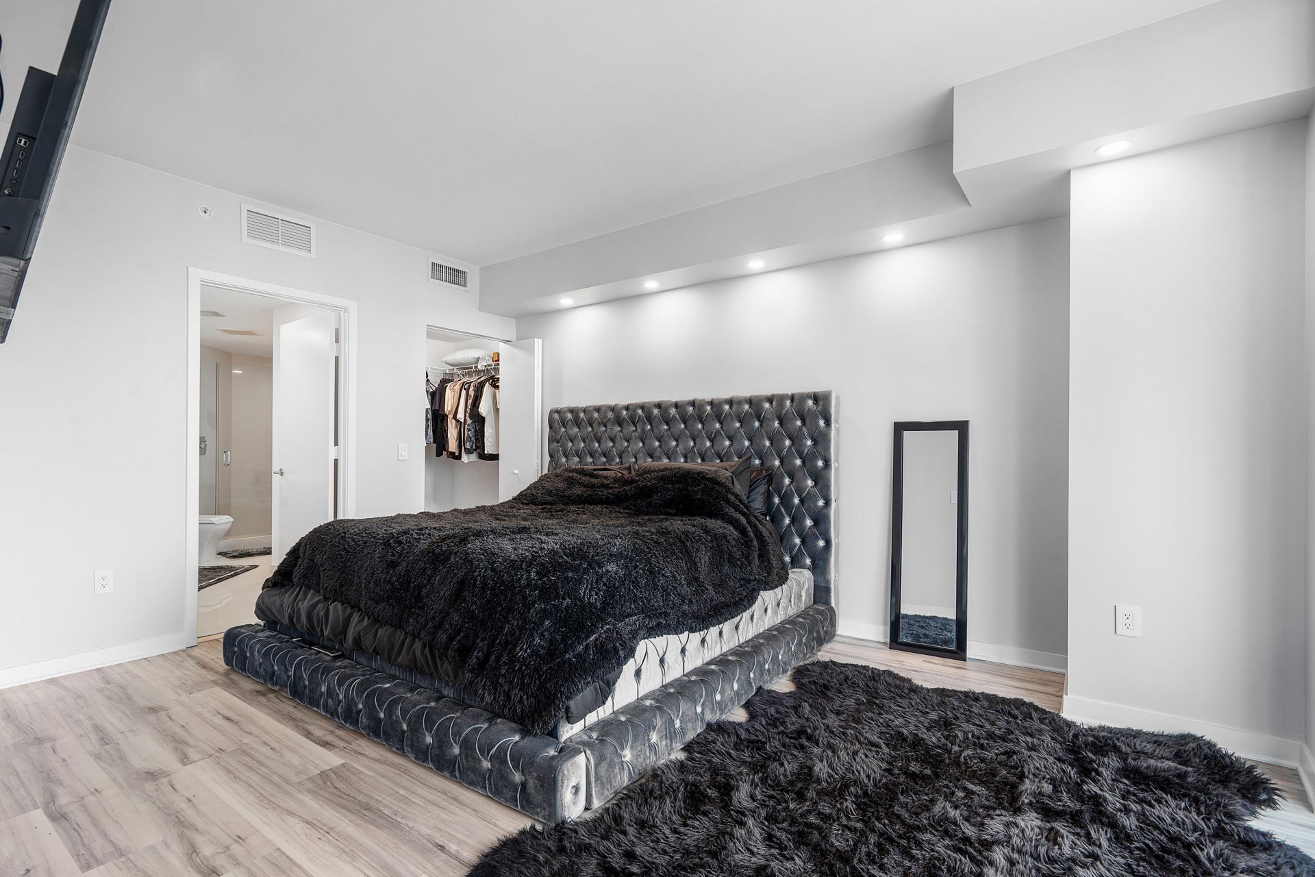 1100 S Miami Avenue, Unit 3901, Miami, FL 33130 Photo