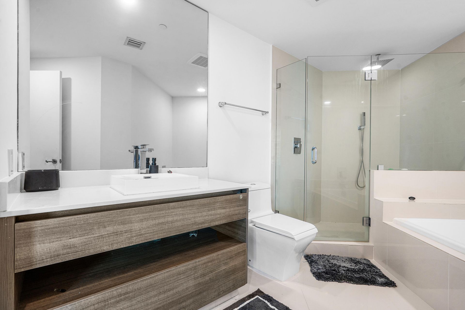 1100 S Miami Avenue, Unit 3901, Miami, FL 33130 Photo