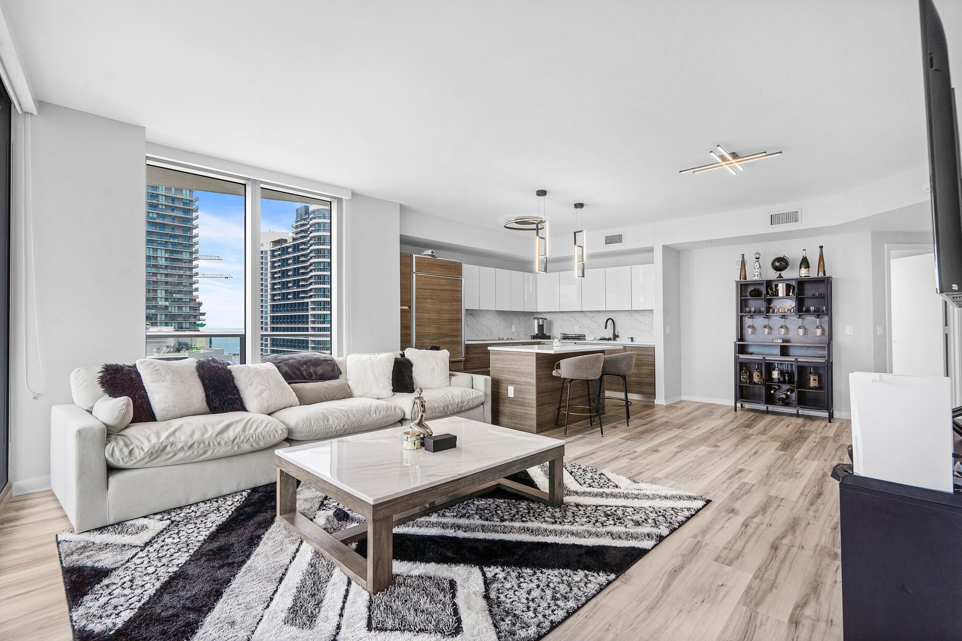 1100 S Miami Avenue, Unit 3901, Miami, FL 33130 Photo