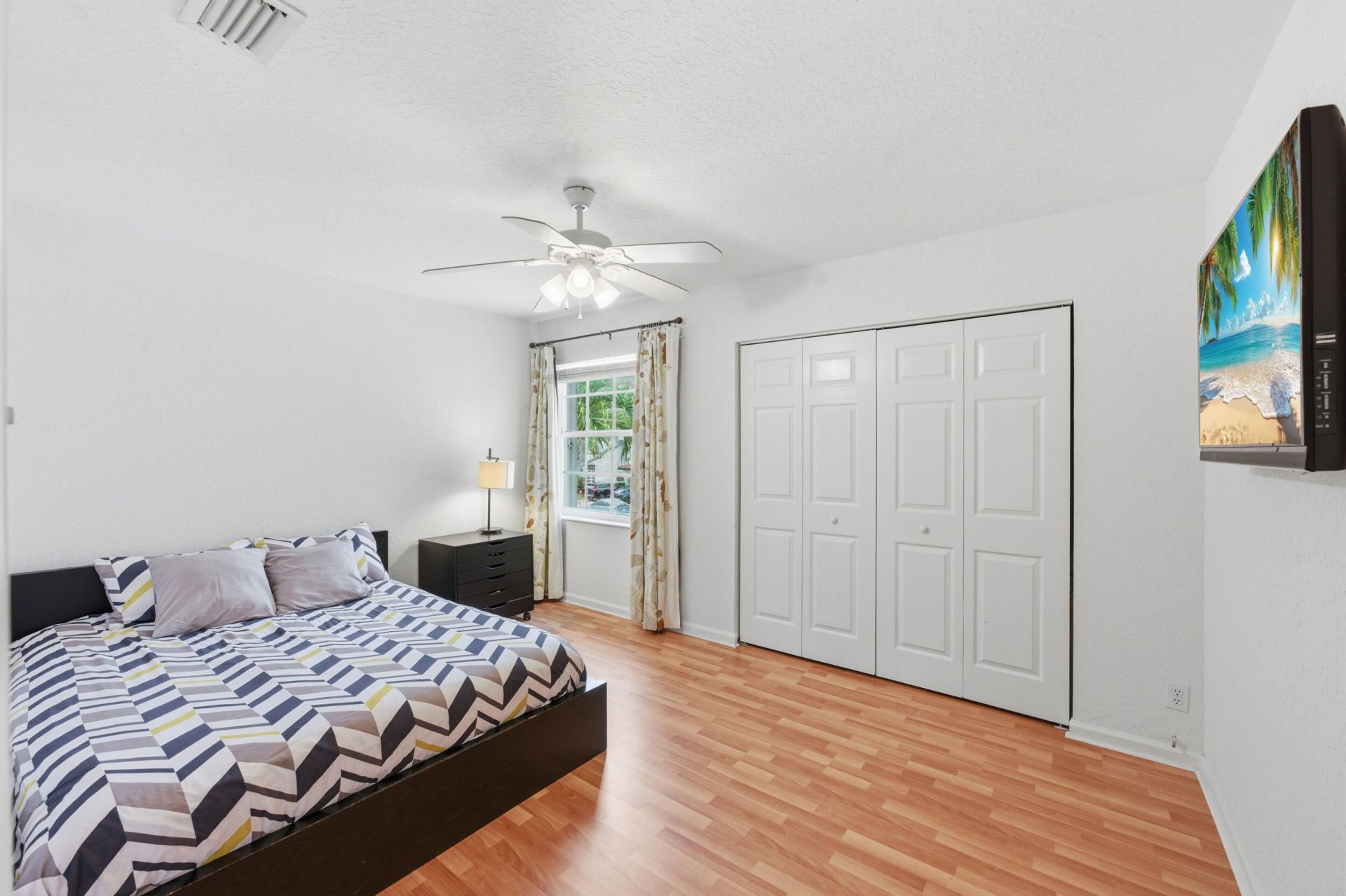 648 SW 168th Terrace, Pembroke Pines, FL 33027 Photo