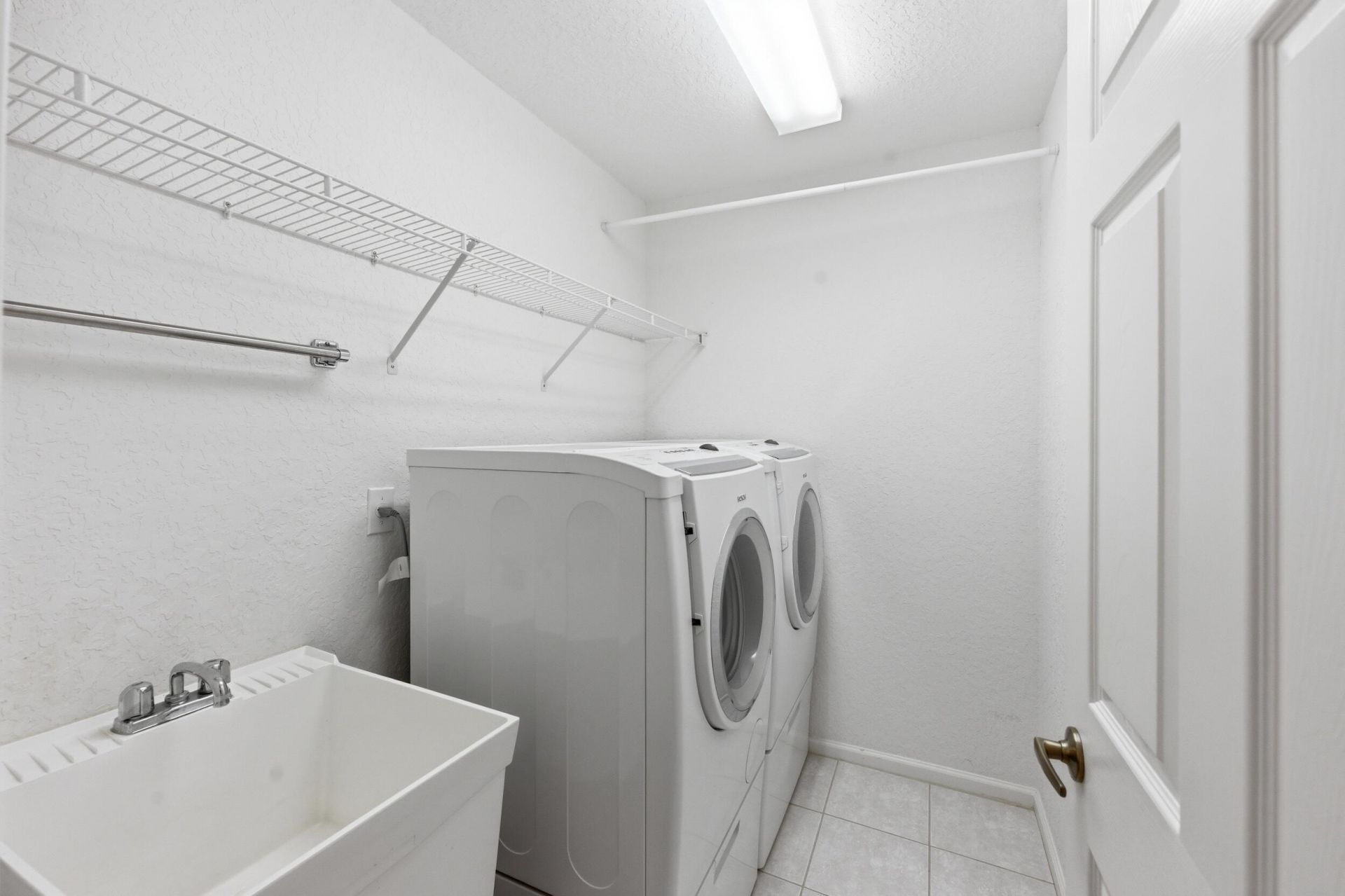 648 SW 168th Terrace, Pembroke Pines, FL 33027 Photo