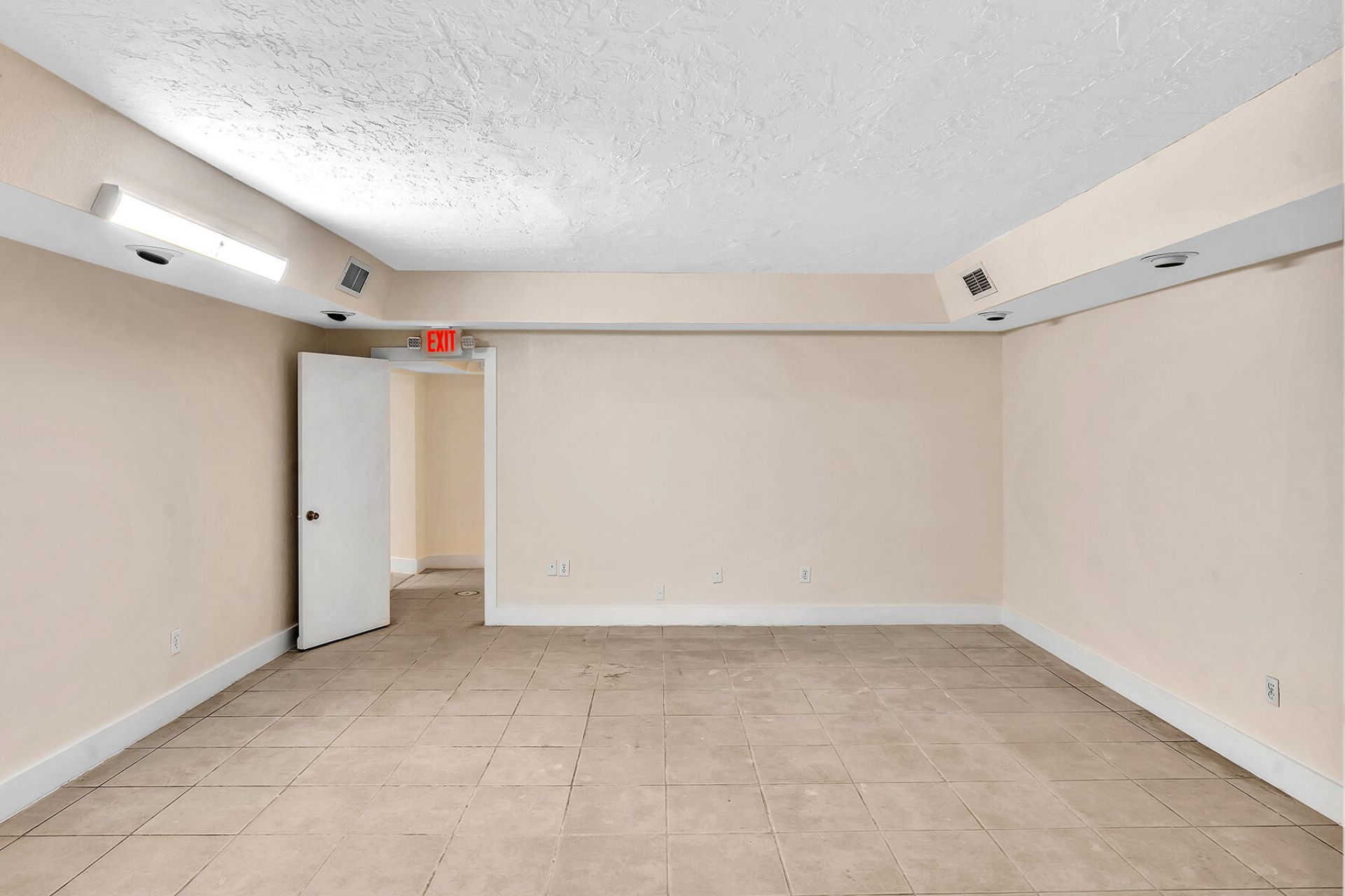 317 N Krome Avenue, Unit 313-317-31, Homestead, FL 33030 Photo