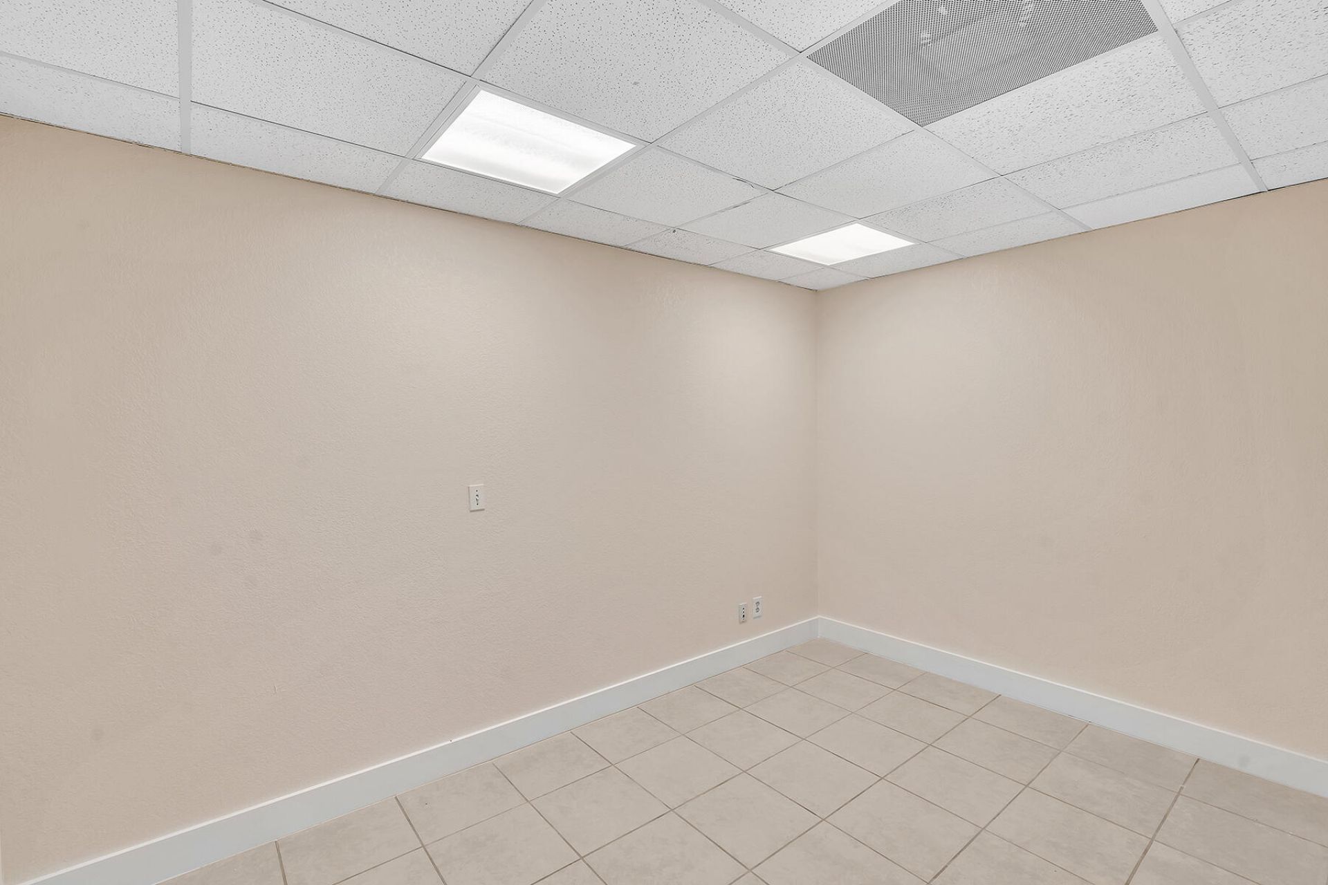 317 N Krome Avenue, Unit 313-317-31, Homestead, FL 33030 Photo